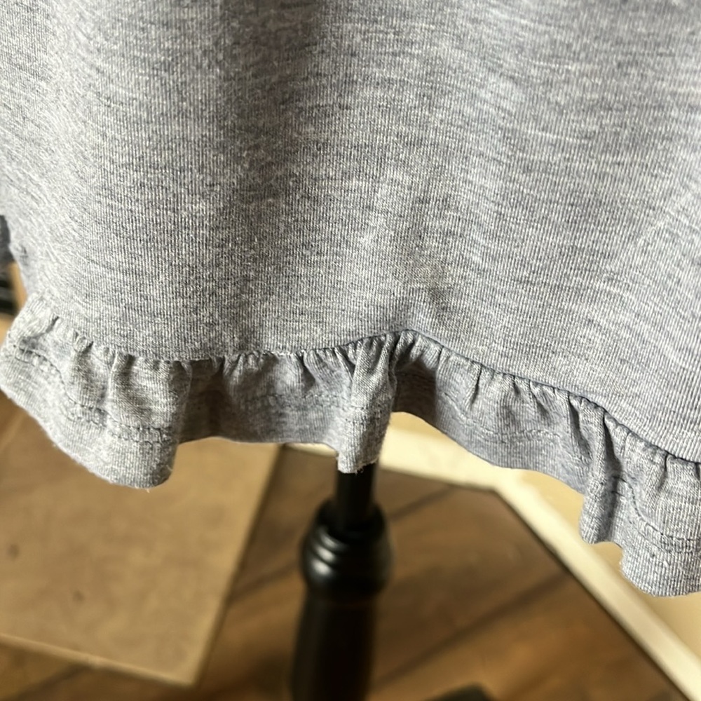 SELF Super cute Ruffle Edge Tank! Size L - Picture 7 of 9